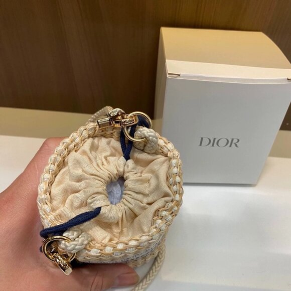 Dior Beige and Navy Woven Bucket Bag - Picture 2 of 14